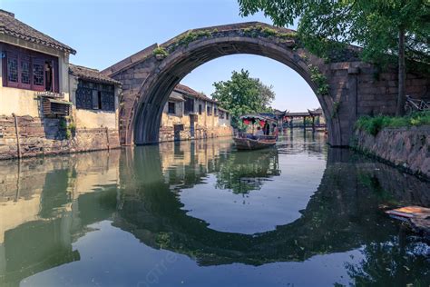  De Fuyang Shiqiao Bridge: Een Monument van Geschiedenis en Architectuurwonder!