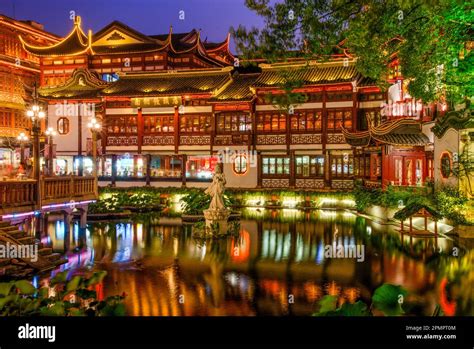 De Yu Gardens: Een Oase van Kalmte en Schilderachtige Schoonheid in Shanghai!