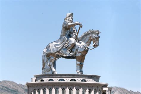 Genghis Khan Mausoleum: Een indrukwekkend monument voor een legendarische leider!